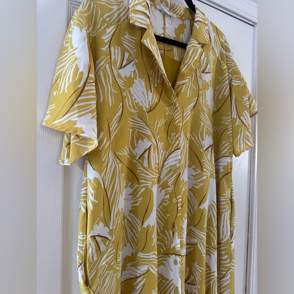 All in Favor maxi dress size women’s medium M tropical yellow short sleeves - Picture 7 of 7